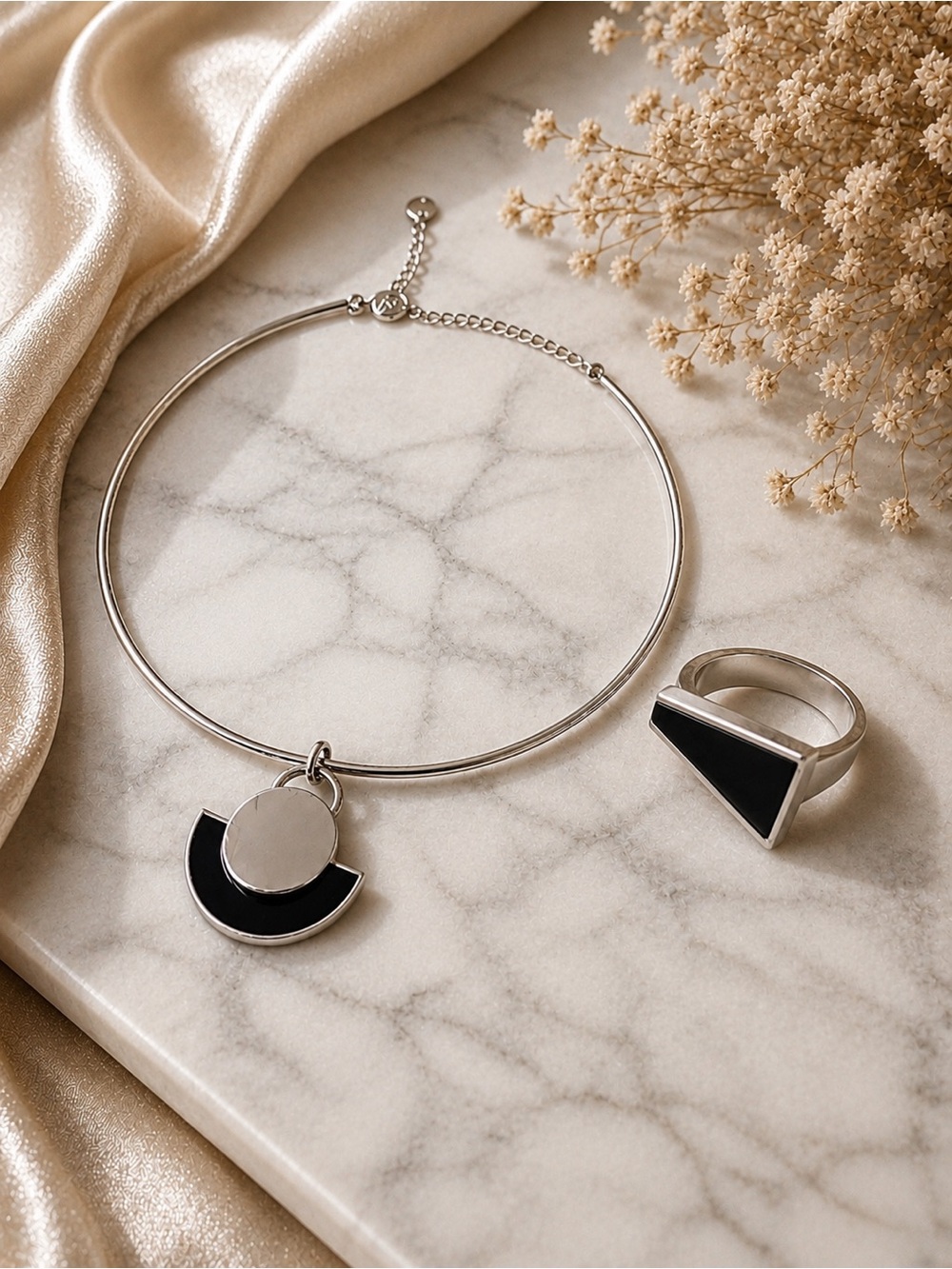 Lia Sophia Statement Necklace & Ring Set – Silver & Black | Ring Size 9